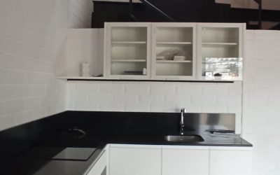 White kitchen combined with black